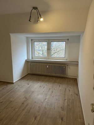 Tolle 1 Zimmer Wohnung mit Bad im Hafenviertel. Nähe Kreativkai