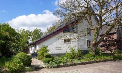Historisches Fachwerkhaus von 1602 – modernisiert & nachhaltig – Lemiers