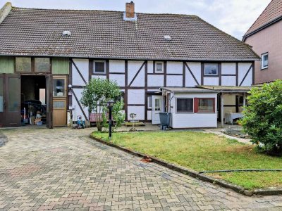 Viiiiel Platz im Haus, uneinsehbarer Garten, große Scheune mit Hebebühne und Werkzeug
