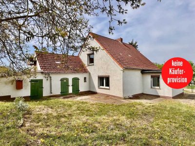 HORN IMMOBILIEN ++ Haus in Grambow bei Löcknitz mit großem Grundstück
