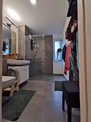 Gut geschnittene, große 4 Zimmer Wohnung in Longerich