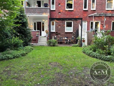 ++ VERKAUFT ++
Sanierte Altbauwohnung mit großem Garten, Balkon & Terrasse!
