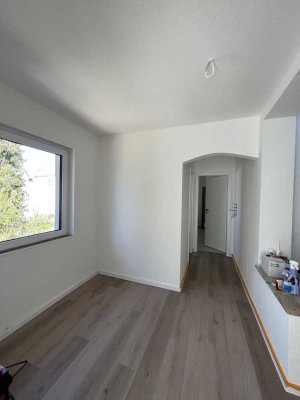 Erstbezug 5-Zimmer-Maisonette-Wohnung zentral in Kleinwallstadt