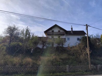 Neu saniertes Einfamilienhaus mit großem Garten in Landau an der Isar – Poldering