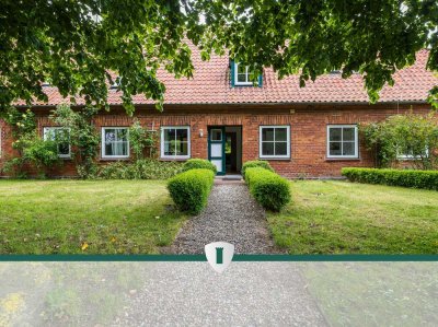 Charmanter Resthof nahe der Ostsee – Tierparadies mit vier Wohneinheiten und optionalem Weideland