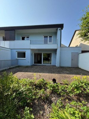 Einfamilienhaus-Doppelhaus- mit Garage und Garten im Pfeifertälchen