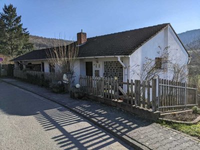 Einfamilienhaus in ruhiger Seitenstraße mit schönem Fernblick