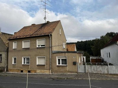Achtung Schnäppchenjäger! Großes EFH mit rd. 169 m² Wfl.; rd. 1.021 m² Grdstk.