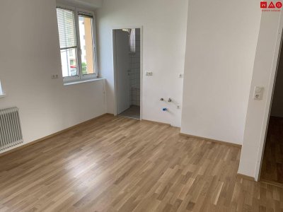 Bezaubernde 2-Zimmer-Wohnung mit allen Vorteilen einer Top-Infrastruktur bietet erholsames Wohnen in zentraler und dennoch naturnaher Grünlage! Ab 01.08.2025 verfügbar!