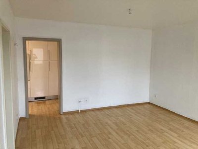 Geschmackvolle und geräumige Wohnung mit 1 Zimmer sowie Balkon und Einbauküche in Aachen