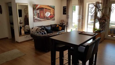 Exklusive, neuwertige 2,5-Zimmer-EG-Wohnung mit Terasse in Westhausen