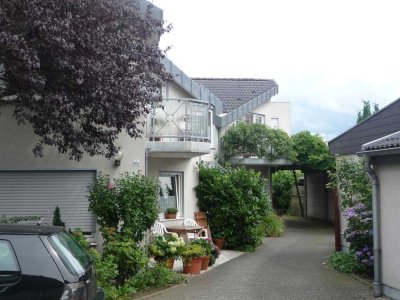 Schicke 2 Zimmer-Wohnung mit Balkon und Einbauküche