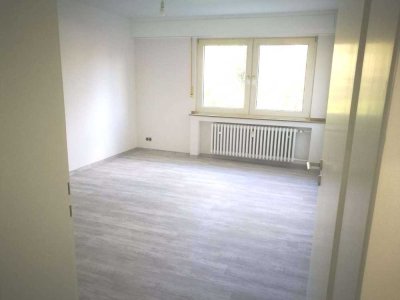 Erdgeschoss-Wohnung in Du-Buchholz mit kleiner Terrasse zum Garten - 6-Seen-Platte