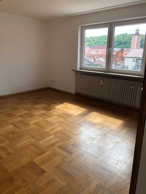 Schöne und zentrale 4 Zimmer Wohnung in Eichstätt