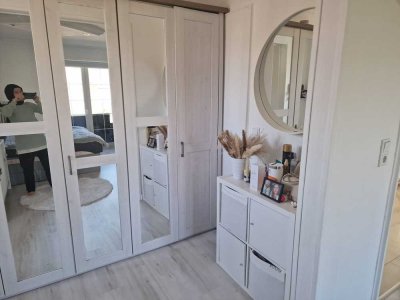 Freundliche, vollständig renovierte 3-Zimmer-Wohnung mit gehobener Innenausstattung in Neuss