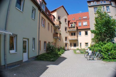 helle DG-Wohnung in Bahnhofsnähe