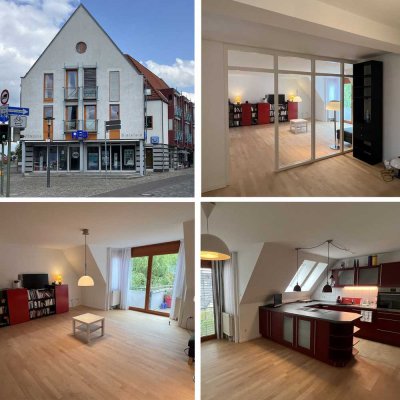 Zentral gelegene helle, moderne DG Wohnung - Aufzug - Einbauküche