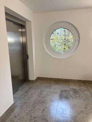 OFF Ludwigstraße / Stadtmitte /Westend!Schicke 2 Zimmerwohnung, EBK und viel Charme und Flair!