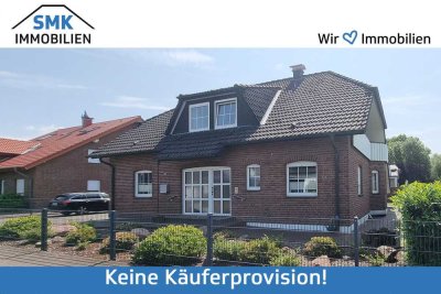 Gepflegtes Zweifamilienhaus mit Garagen 
und Vollkeller!