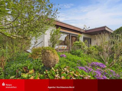 Usingen: Einfamilienhaus mit vermietetem Anbau!