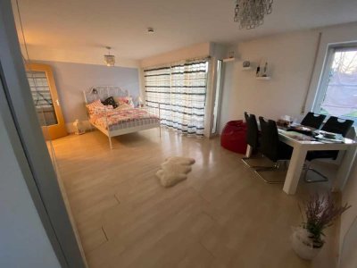 Gepflegte 1-Raum-Wohnung mit Balkon und Einbauküche in Tübingen-Unterjesingen