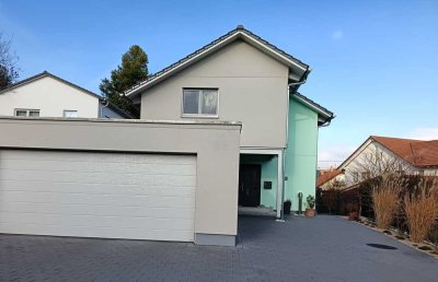 Freistehendes und neuwertiges  Einfamilienhaus in ruhiger Lage *PROVISIONSFREI*