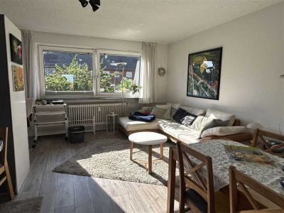Rieseby bei Eckernförde: Helle 1-Zimmerwohnung mit EBK und Wannenbad/WC!