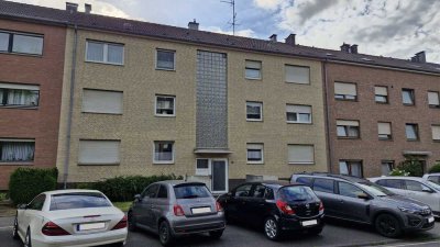 Gut zugeschnittene 3-Zimmer-Wohnung mit Balkon in Mönchengladbach Giesenkirchen