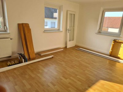 Günstiges 5-Raum-Einfamilienhaus in Marxheim