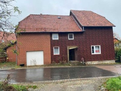 Sarstedt-Hotteln, Haus für große Familie; leerstehend,