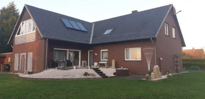 Großes Einfamilienhaus mit Einliegerwohnung Wohn(t)räume werden wahr