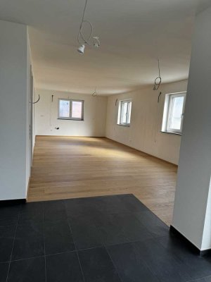 Freundliche 3,5-Zimmer-Wohnung mit Einbauküche und Balkon in Hochdorf