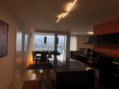 Traumwohnung mit Blick auf die Stadt