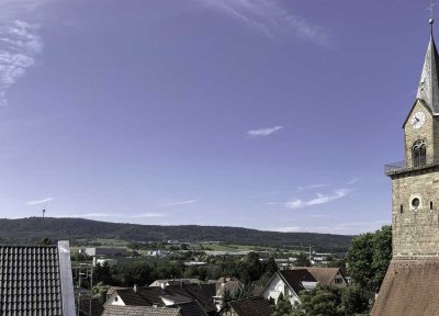 Über den Dächern von Güglingen: Helle, neuwertige ETW mit Südbalkon (ca. 117 m² Wohn-/Nutzfläche)