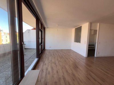 Terrassen-Wohnung in Villenviertel über zwei Etagen im Herzen Regensburg