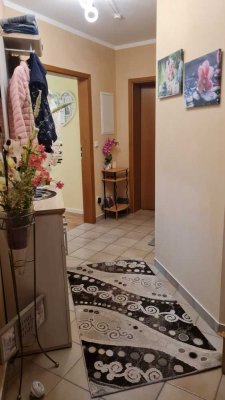 Exklusive 2-Zimmer-Erdgeschosswohnung mit Terasse und Hobbyraum