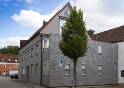Mainburg - Stadthaus! Geräumiges Wohnhaus mit zahlreichen Zimmern, 2 Bädern, Dachterrasse und mehr!