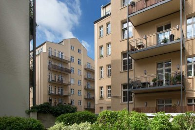 "Zwischen Geschichte und Gegenwart – Ihr neues Zuhause im Ring-Messehaus!"