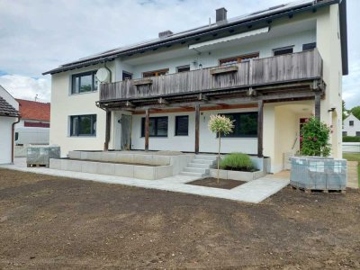 Stilvolle, neuwertige 4-Zimmer-Wohnung mit gehobener Innenausstattung mit Balkon in Ingolstadt