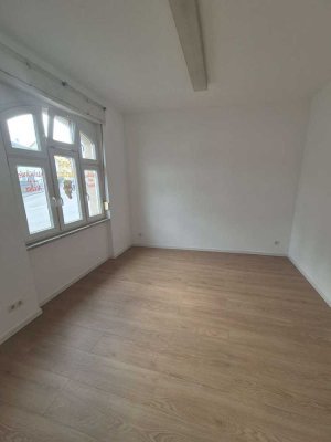 Mehrfamilienhaus mit 4 Wohnungen und Werkstatt sucht Investor