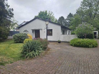 Charmantes Bungalow mit großem Garten in Bönningstedt – Haustiere erlaubt!