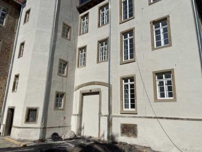 Erstbezug nach Komplettsanierung mit Balkon ab 01.08.2025