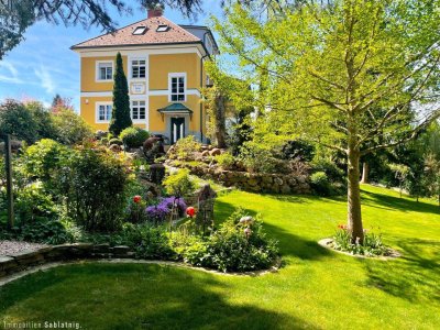 EXKLUSIVE VILLA WALTENDORF! Historischer Charme & moderner Wohnkomfort!