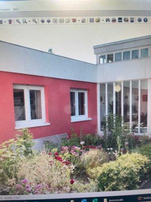 Schöner RH-Bungalow mit Garage, Garten, EBK in ruhiger Wohnlage von Darmstadt-Arheilgen