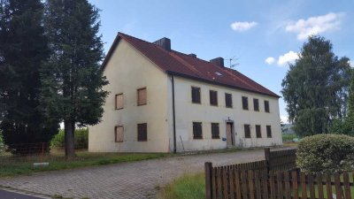 Mehrfamilienhaus in Brand i.d. Opf.