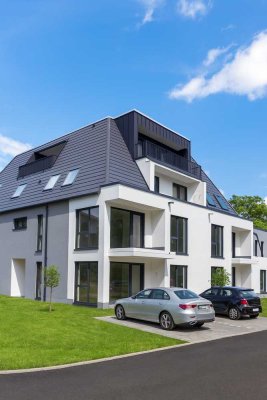 Wunderschöne DG-Wohnung mit luxuriöser Innenausstattung und EBK in Siegburg