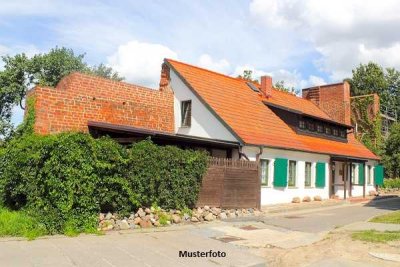 Landwirtschaftliche Hofstelle - provisionsfrei