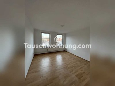 Tauschwohnung: Großzügige 2-Zimmer-Altbauwohnung mit Balkon im Zentrum