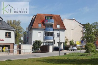 Sonnige 1,5 Raum-Wohnung mit Süd-Balkon und Tageslichtbad - Werdau zentrumsnah