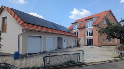 Erstbezug mit Terasse 3 Zimmer-Erdgeschosswohnung mit geh. Innenausstattung